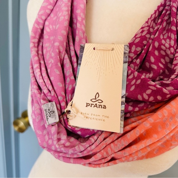 NWT Prana Women's Multicolor Yoga Pilates Wrap Neck Infinity Sara Scarf - Picture 5 of 6